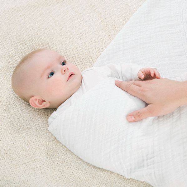 How To Swaddle Step By Step Guide To Swaddling Baby Blog Aden + Anais